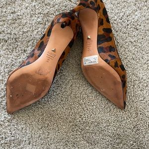Leopard heel